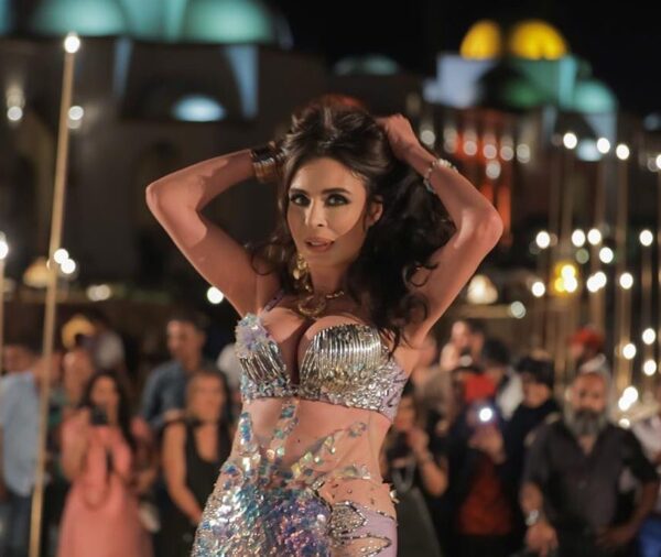 Dina Belly Dancer