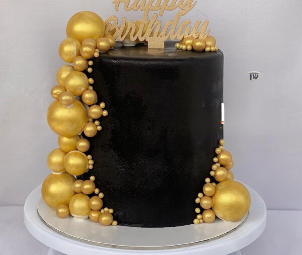 Birthday Cake By Cakerouz
