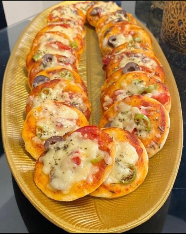 Mini Pizza Tuna by Bites