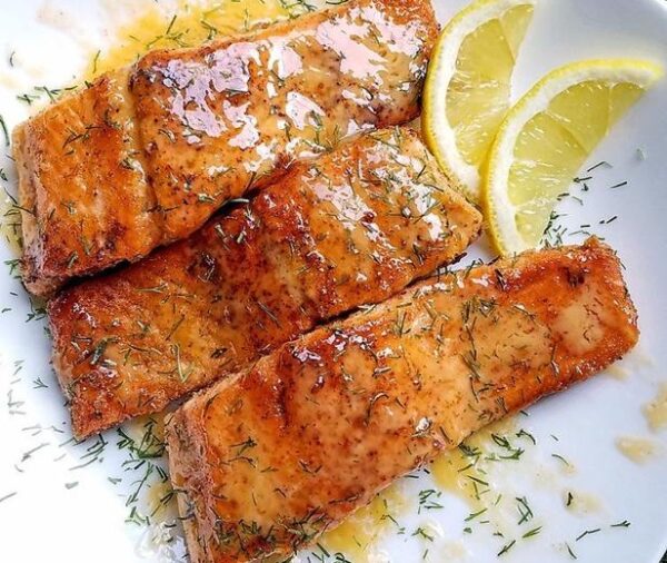 Salmon Steak with dill & lemon sauce by Bites