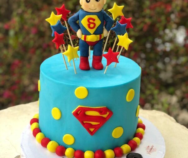Superman cake by Hanavio