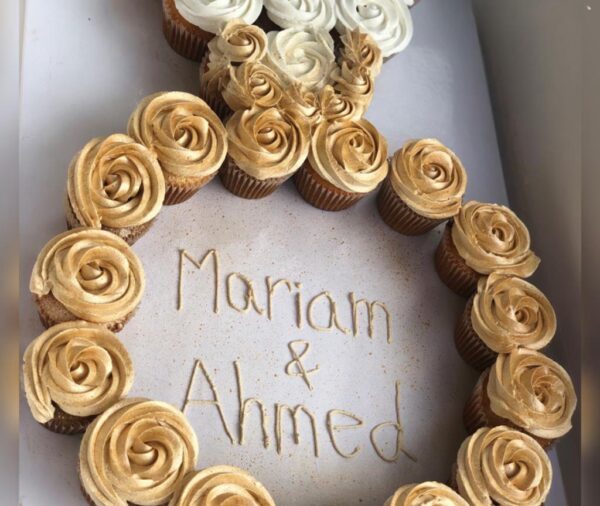 Unique engagement cake By Hanavio