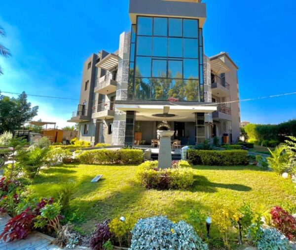Villa 4 Obour