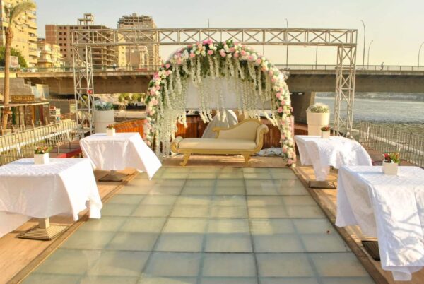 Valentine Yacht - Image 4