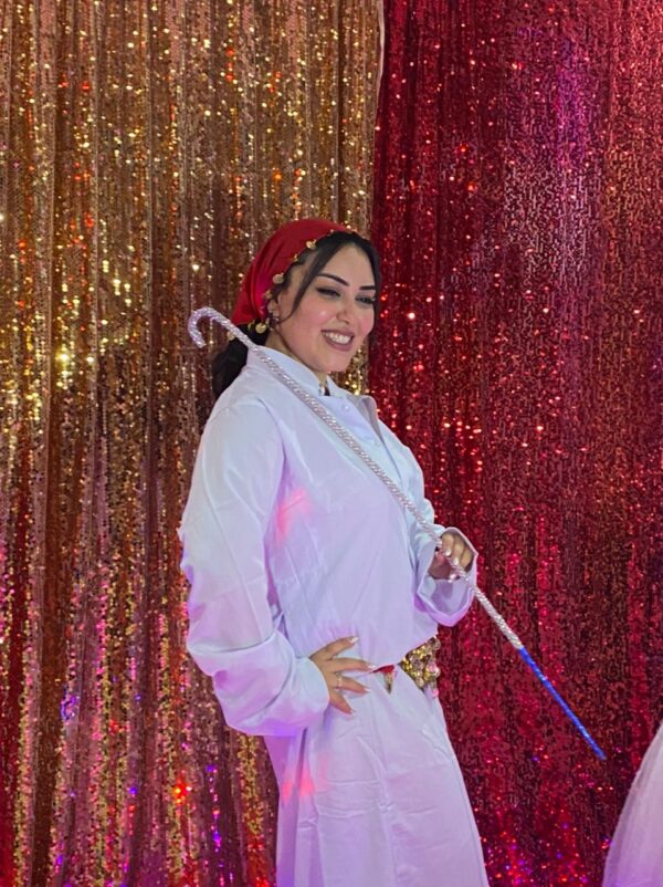 Golden Package Henna Show By The Hot Miss - Image 3