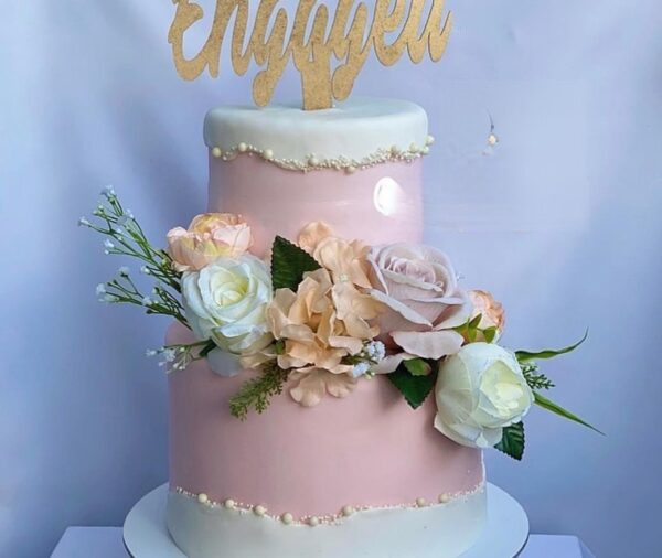Engagement Cake By Cakerouz